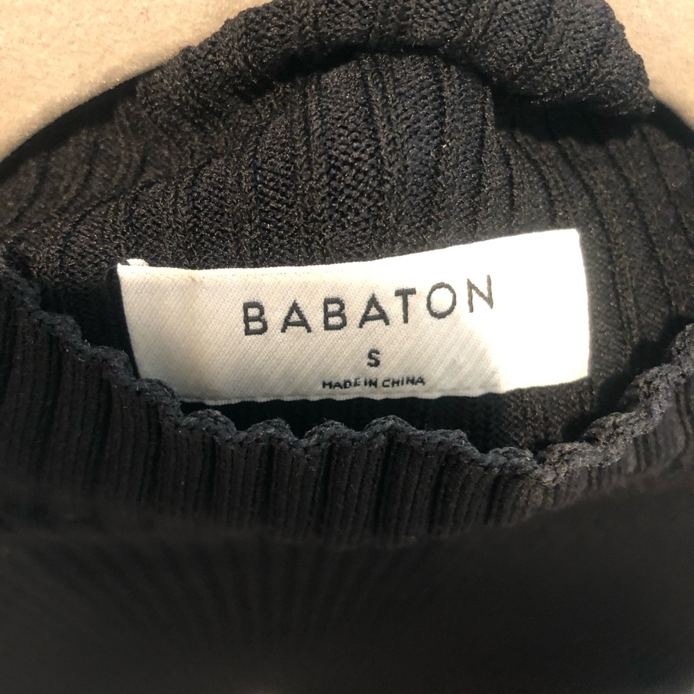 Babaton Ribbed Mockneck Top - Picture 3 of 3